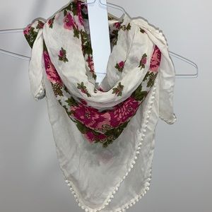 Massimo Dutti Flowery Scarf